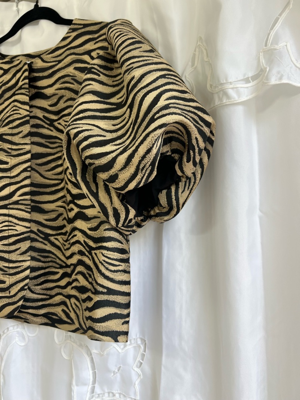 H&M Zebra Jacquard Puff Sleeve Jacket Gold Black Cropped Blazer Size L - Picture 7 of 12